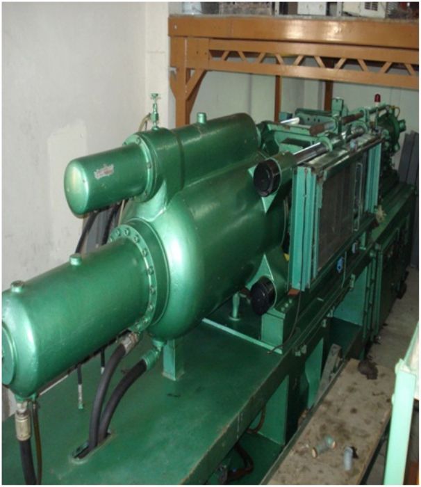 MAQUINA PARA INYECCION DE PLASTICO